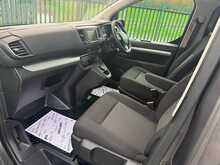 Vauxhall Vivaro Turbo D 3100 Elite 