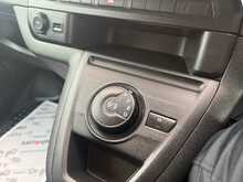 Vauxhall Vivaro Turbo D 3100 Elite 