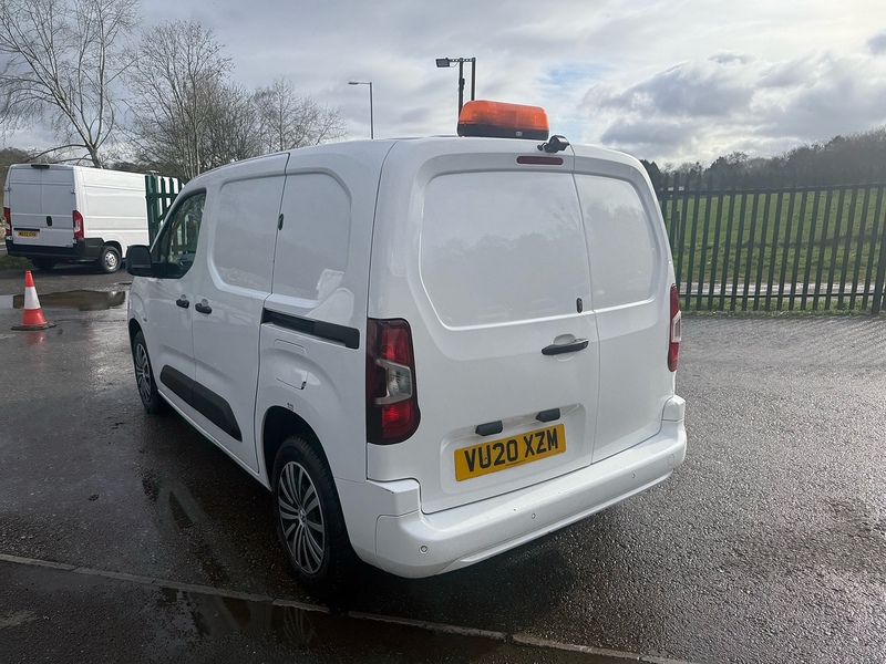 Vauxhall 1.5 Turbo D 2000 Sportive Panel Van 4dr Diesel Manual L1 H1 Euro 6 (s/s) (100 ps)