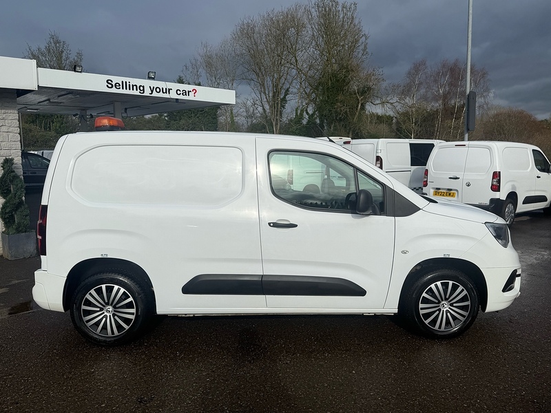 Vauxhall 1.5 Turbo D 2000 Sportive Panel Van 4dr Diesel Manual L1 H1 Euro 6 (s/s) (100 ps)