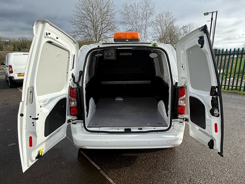 Vauxhall 1.5 Turbo D 2000 Sportive Panel Van 4dr Diesel Manual L1 H1 Euro 6 (s/s) (100 ps)