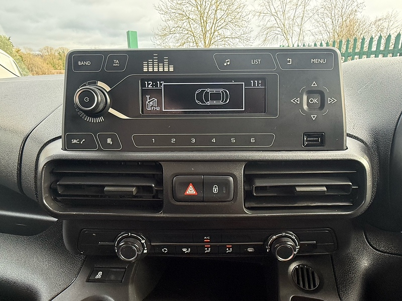 Vauxhall 1.5 Turbo D 2000 Sportive Panel Van 4dr Diesel Manual L1 H1 Euro 6 (s/s) (100 ps)