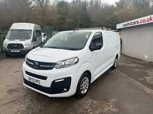 Vauxhall Vivaro Turbo D 2900 Sportive 