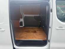 Vauxhall Vivaro Turbo D 2900 Sportive 