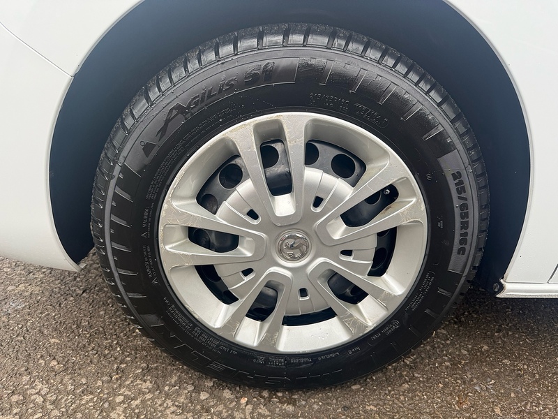 Vauxhall 1.5 Turbo D 2900 Sportive Panel Van 6dr Diesel Manual L2 H1 Euro 6 (s/s) (100 ps)