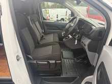 Vauxhall Vivaro Turbo D 2900 Sportive 