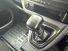 Vauxhall Vivaro Turbo D 2900 Sportive 