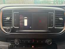 Vauxhall Vivaro Turbo D 2900 Sportive 