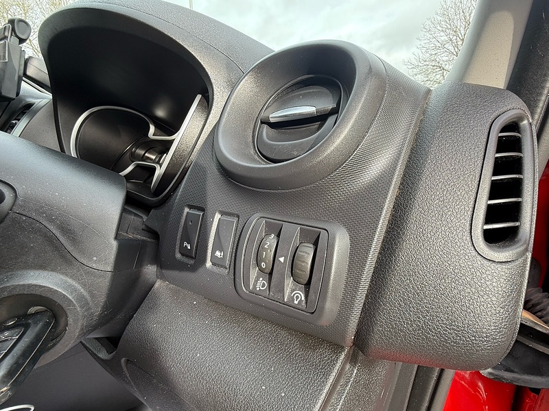 Renault 2.0 dCi ENERGY 28 Business+ motorhome 5dr Diesel Manual SWB Standard Roof Euro 6 (s/s) (120 ps)