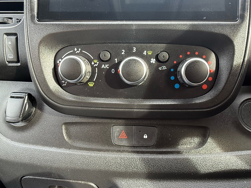 Renault 2.0 dCi ENERGY 28 Business+ motorhome 5dr Diesel Manual SWB Standard Roof Euro 6 (s/s) (120 ps)