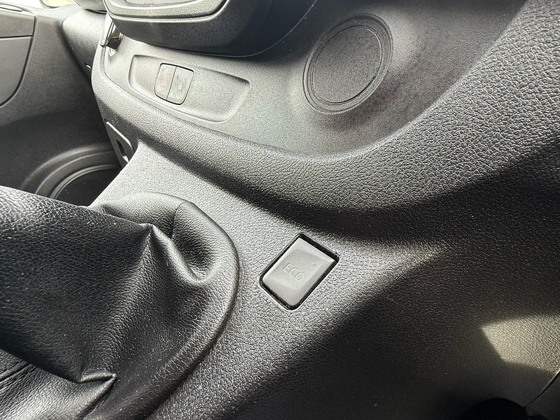 Renault 2.0 dCi ENERGY 28 Business+ motorhome 5dr Diesel Manual SWB Standard Roof Euro 6 (s/s) (120 ps)