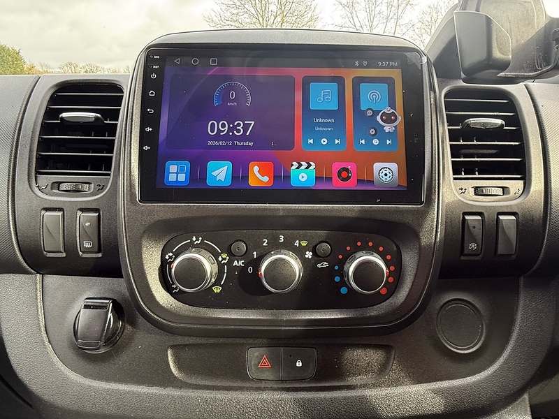 Renault 2.0 dCi ENERGY 28 Business+ motorhome 5dr Diesel Manual SWB Standard Roof Euro 6 (s/s) (120 ps)