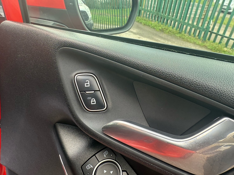 Ford 1.0T EcoBoost ST-Line X Hatchback 5dr Petrol Manual Euro 6 (s/s) (100 ps)