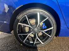 Volkswagen Golf TSI R 