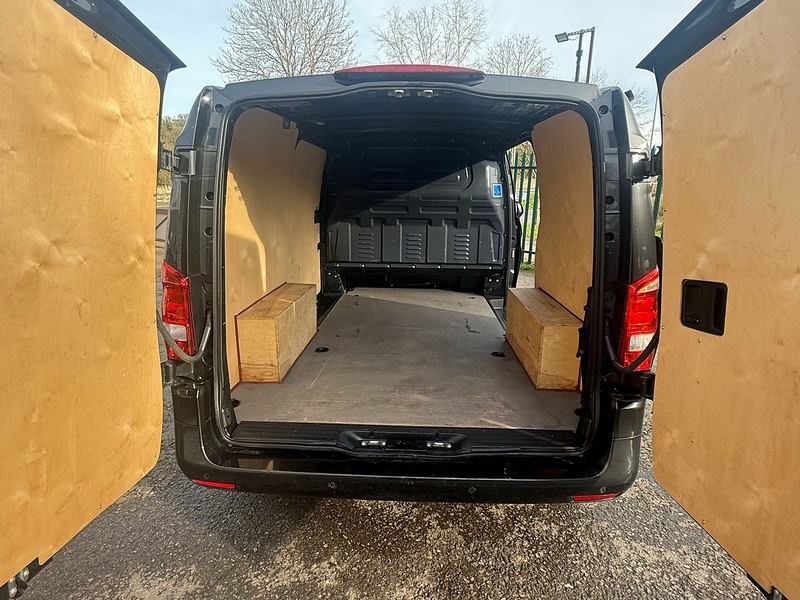 Mercedes-Benz 114 CDI Premium Panel Van 2.0 Automatic Diesel