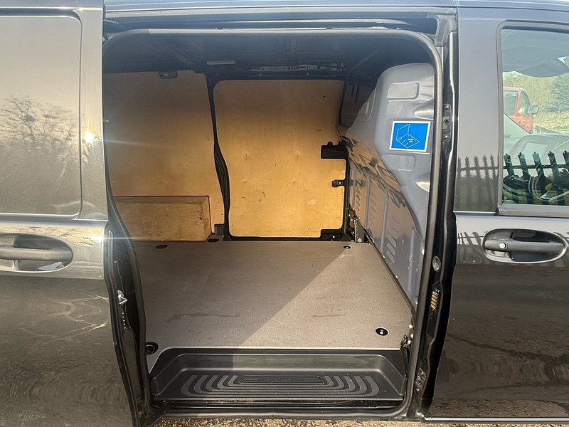 Mercedes-Benz 114 CDI Premium Panel Van 2.0 Automatic Diesel