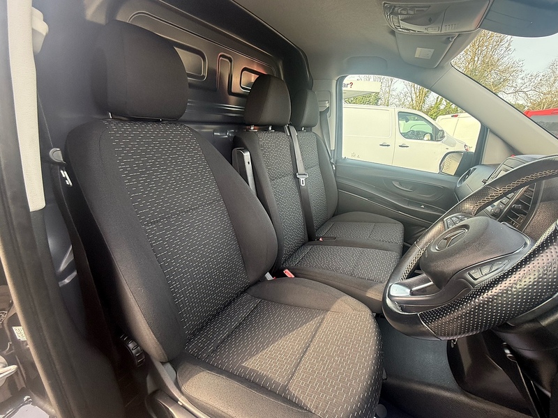 Mercedes-Benz 114 CDI Premium Panel Van 2.0 Automatic Diesel