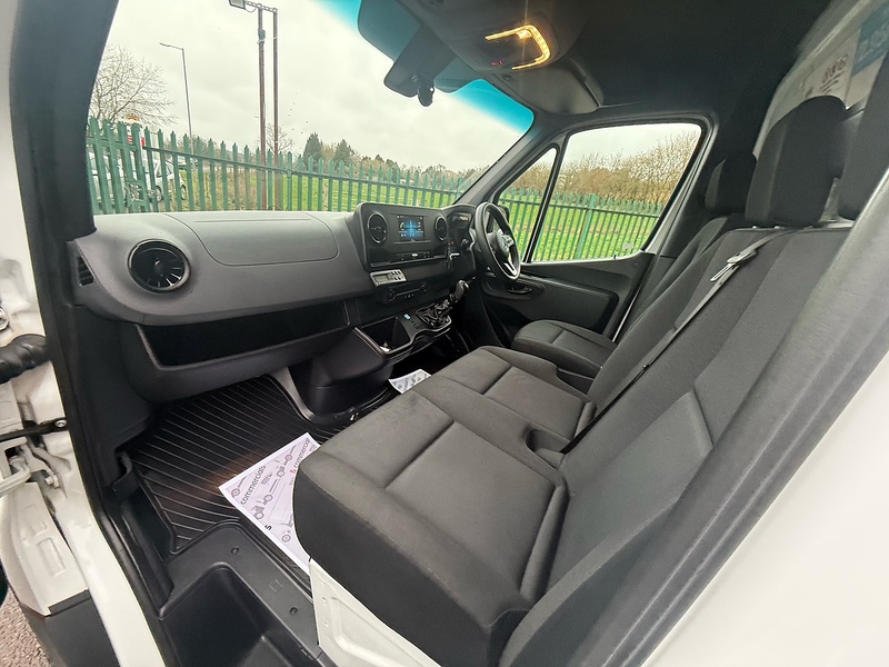 Mercedes-Benz 314 CDI Progressive 2.1 2dr Temperature Controlled Manual Diesel