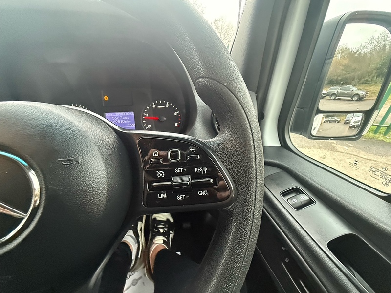 Mercedes-Benz 314 CDI Progressive 2.1 2dr Temperature Controlled Manual Diesel