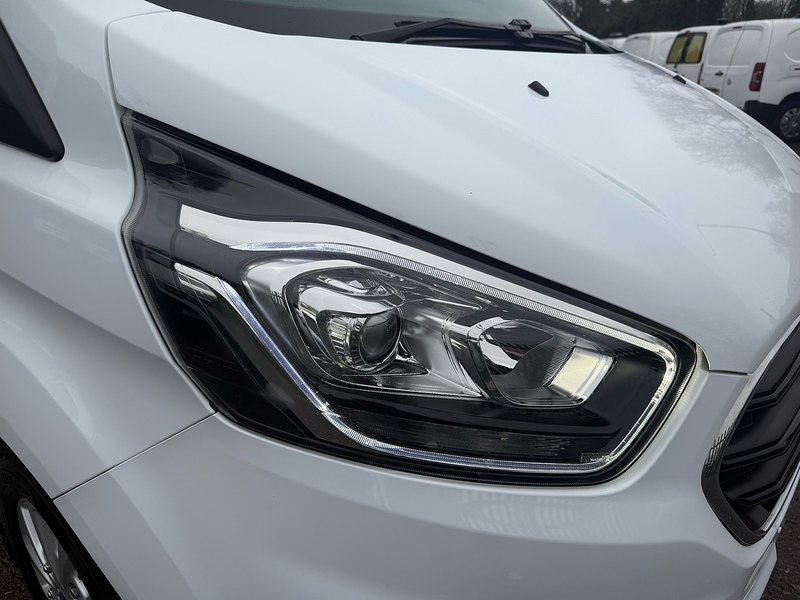 Ford 2.0 280 EcoBlue Limited Panel Van 5dr Diesel Manual L1 H1 Euro 6 (s/s) (130 ps)