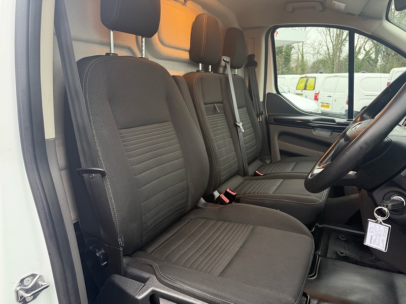 Ford 2.0 280 EcoBlue Limited Panel Van 5dr Diesel Manual L1 H1 Euro 6 (s/s) (130 ps)