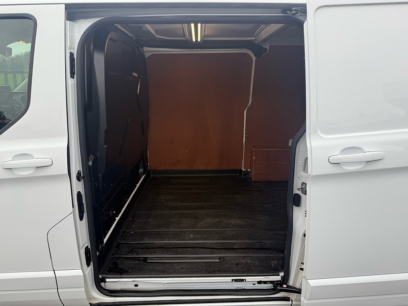 Ford 2.0 280 EcoBlue Limited Panel Van 5dr Diesel Manual L1 H1 Euro 6 (s/s) (130 ps)