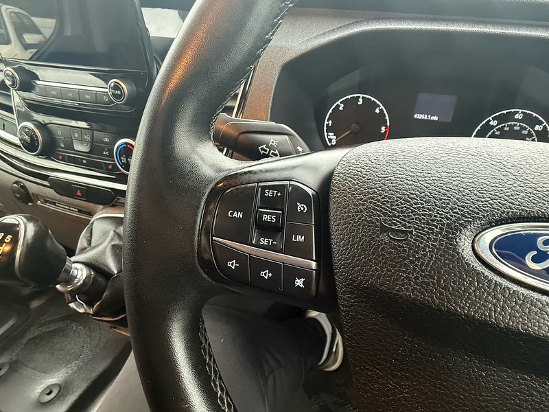 Ford 2.0 280 EcoBlue Limited Panel Van 5dr Diesel Manual L1 H1 Euro 6 (s/s) (130 ps)