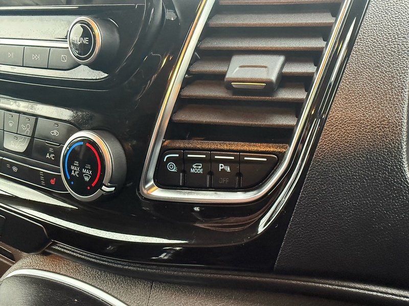 Ford 2.0 280 EcoBlue Limited Panel Van 5dr Diesel Manual L1 H1 Euro 6 (s/s) (130 ps)