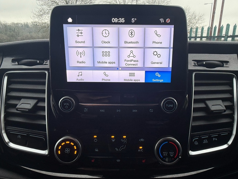 Ford 2.0 280 EcoBlue Limited Panel Van 5dr Diesel Manual L1 H1 Euro 6 (s/s) (130 ps)