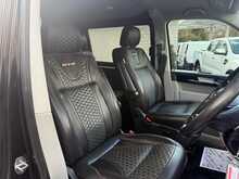 Volkswagen Transporter BiTDI T32 BlueMotion Tech Highline 