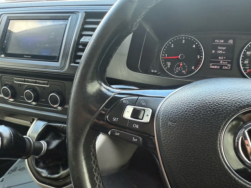 Volkswagen 2.0 BiTDI T32 BlueMotion Tech Highline Panel Van 5dr Diesel Manual 4Motion SWB Euro 6 (s/s) (204 ps)