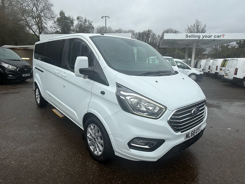 2.0 310 EcoBlue Titanium Minibus Double Cab 5dr Diesel Manual L2 Euro 6 (s/s) (130 ps)