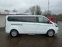 Ford Tourneo Custom 310 EcoBlue Titanium 