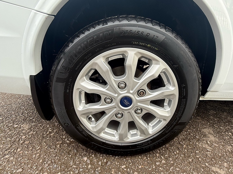 Ford 2.0 310 EcoBlue Titanium Minibus Double Cab 5dr Diesel Manual L2 Euro 6 (s/s) (130 ps)