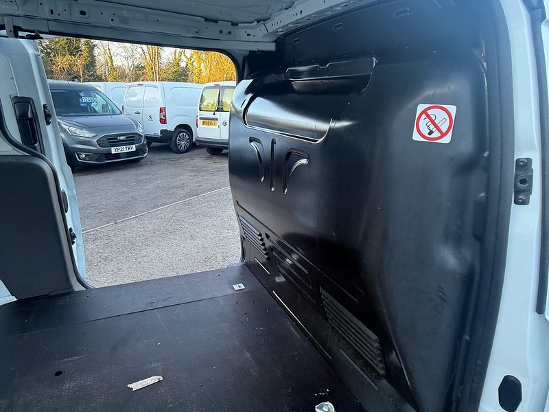 Ford 1.5 240 EcoBlue Leader Panel Van 5dr Diesel Manual L2 Euro 6 (s/s) (100 ps)