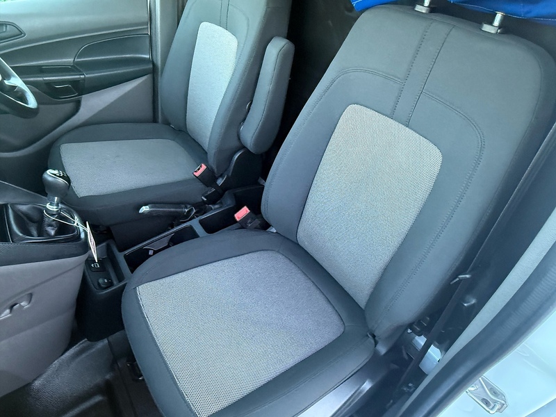 Ford 1.5 240 EcoBlue Leader Panel Van 5dr Diesel Manual L2 Euro 6 (s/s) (100 ps)