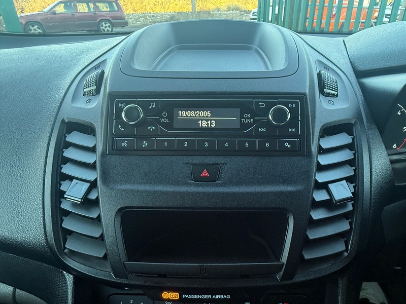 Ford 1.5 240 EcoBlue Leader Panel Van 5dr Diesel Manual L2 Euro 6 (s/s) (100 ps)