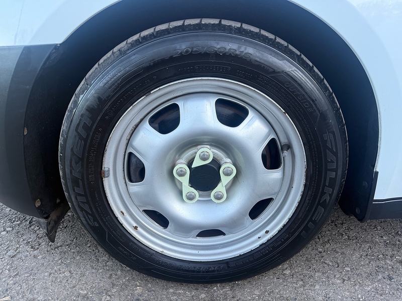 Ford 1.5 240 EcoBlue Leader Panel Van 5dr Diesel Manual L2 Euro 6 (s/s) (100 ps)