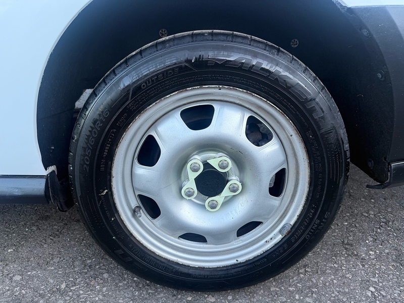 Ford 1.5 240 EcoBlue Leader Panel Van 5dr Diesel Manual L2 Euro 6 (s/s) (100 ps)