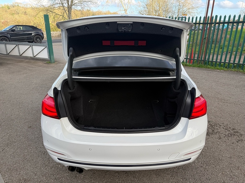 BMW 320d ED Sport Saloon 2.0 Automatic Diesel