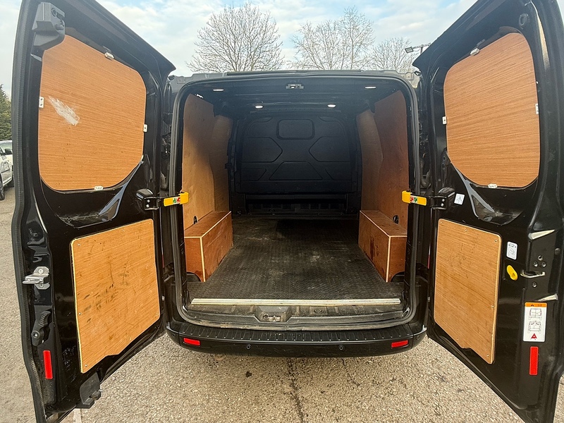 Ford 2.0 300 EcoBlue Limited Panel Van 5dr Diesel Manual L1 H1 Euro 6 (s/s) (130 ps)