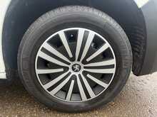 Peugeot Partner BlueHDi 1000 Professional Premium 