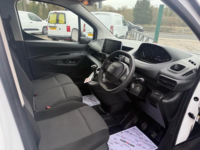 Peugeot 1.5 BlueHDi 1000 Professional Premium Standard Panel Van 5dr Diesel Manual SWB Euro 6 (100 bhp)