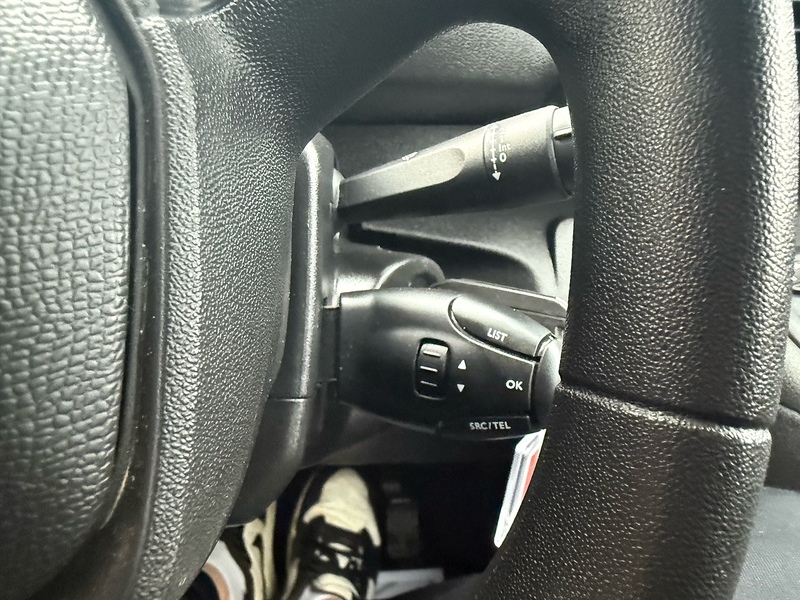 Peugeot 1.5 BlueHDi 1000 Professional Premium Standard Panel Van 5dr Diesel Manual SWB Euro 6 (100 bhp)