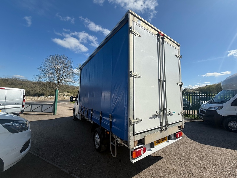 Peugeot 2.2 BlueHDi 335 Built for Business Curtainside Chassis Cab 4dr Diesel Manual L4 Euro 6 (s/s) (140 ps)