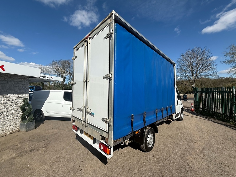 Peugeot 2.2 BlueHDi 335 Built for Business Curtainside Chassis Cab 4dr Diesel Manual L4 Euro 6 (s/s) (140 ps)
