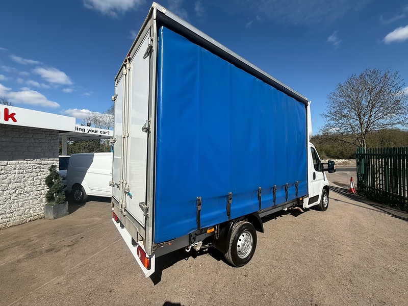 Peugeot 2.2 BlueHDi 335 Built for Business Curtainside Chassis Cab 4dr Diesel Manual L4 Euro 6 (s/s) (140 ps)