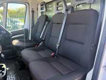 Peugeot Boxer BlueHDi 335 Built for Business 