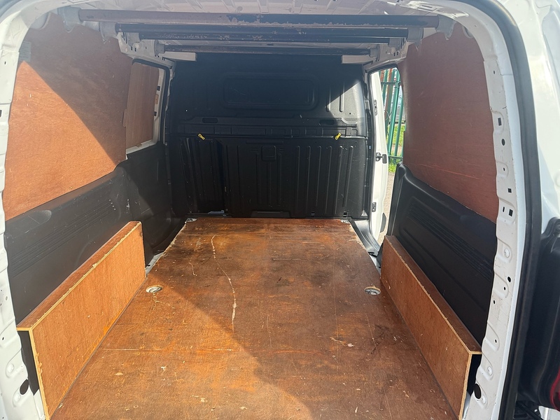 Peugeot 1.5 BlueHDi 950 Professional Long Panel Van 6dr Diesel Manual LWB Euro 6 (100 bhp)