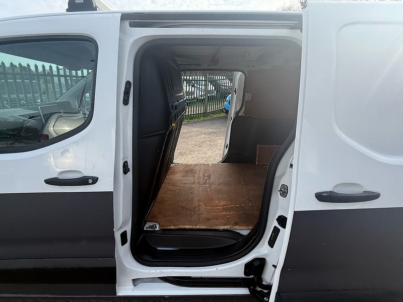 Peugeot 1.5 BlueHDi 950 Professional Long Panel Van 6dr Diesel Manual LWB Euro 6 (100 bhp)